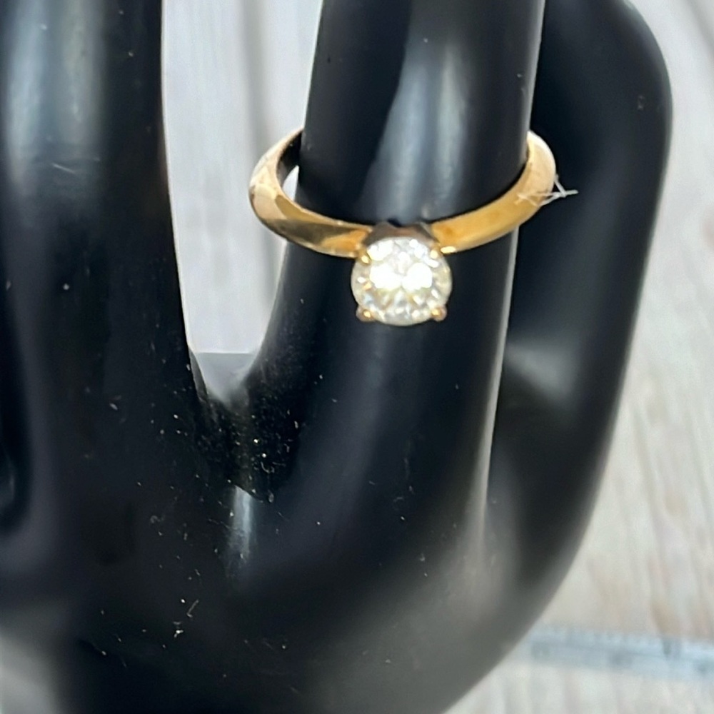 Gold Tone CZ Round Cut Ring. Size 6.25. Pre Owned